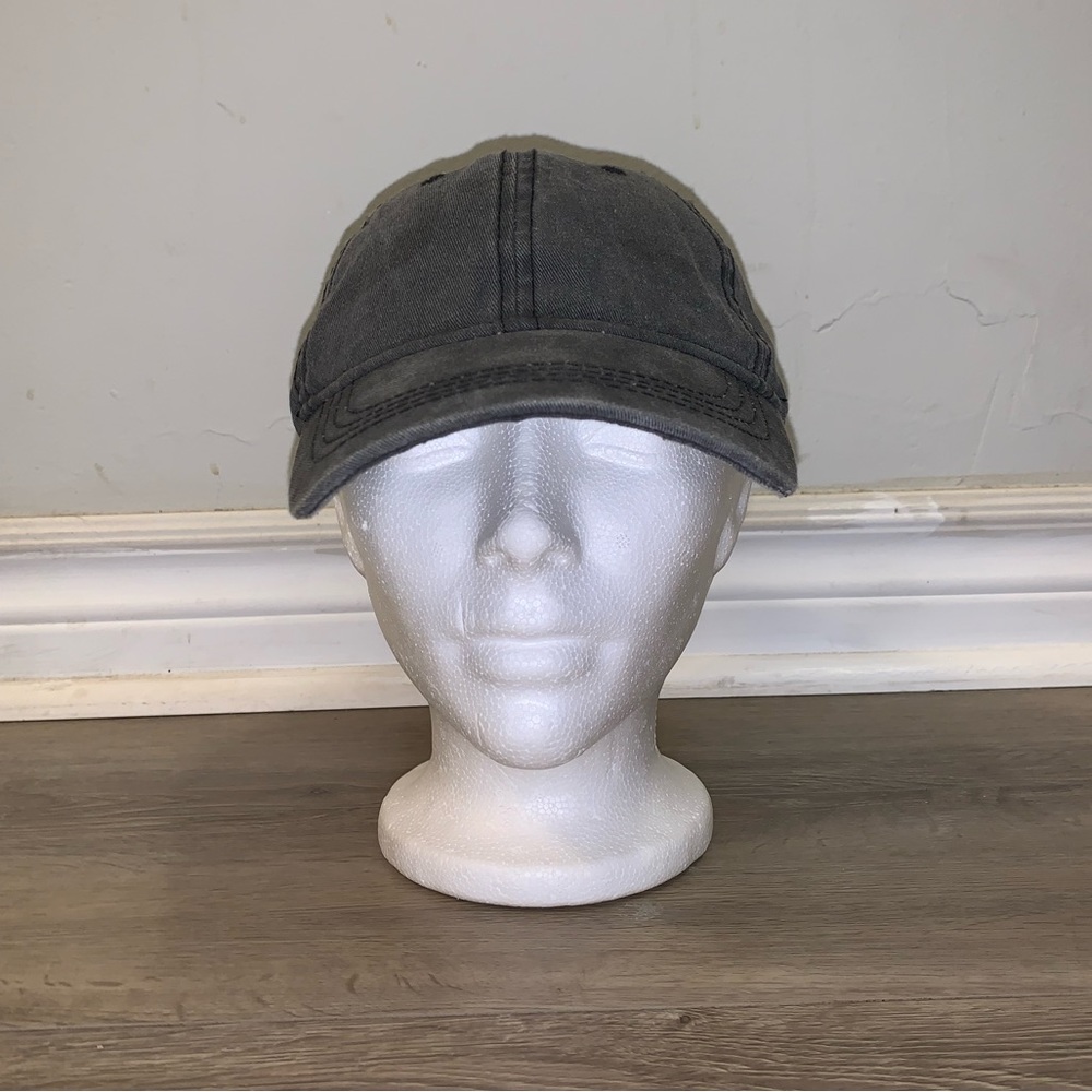 ⭐️ Grey Adjustable Strapback Hat